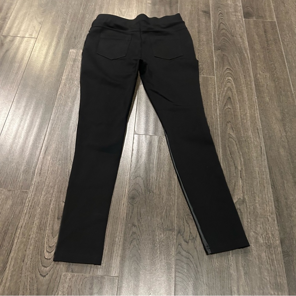 Black Faux Leather Leggings - Picture 4 of 8